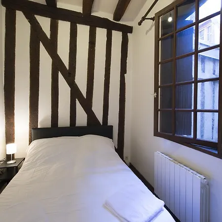 Beau T2 Centre Historique - Mytripintours Apartment